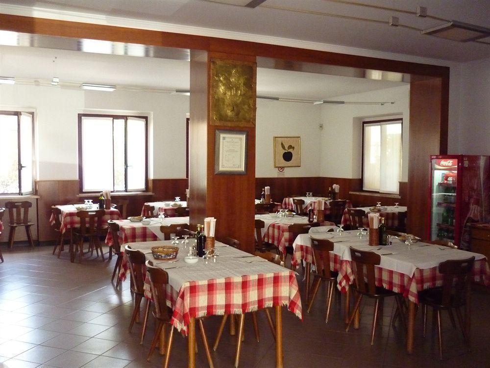 קסטלנואובו דל גארדה Albergo Al Sole מראה חיצוני תמונה