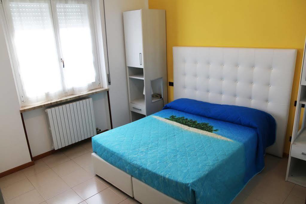 קסטלנואובו דל גארדה Albergo Al Sole מראה חיצוני תמונה