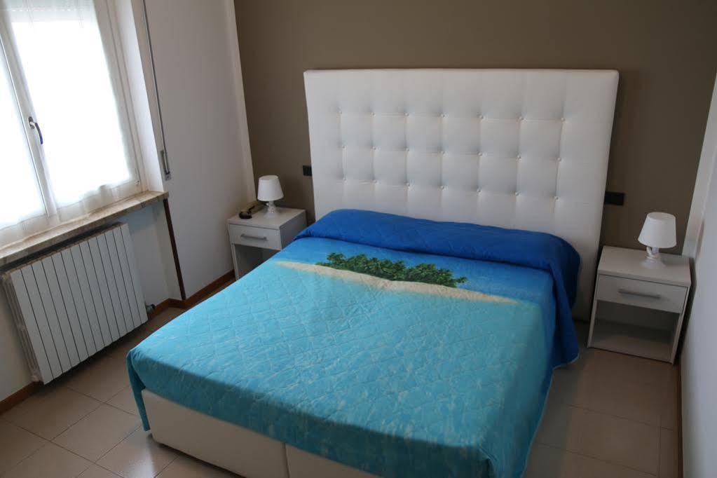 קסטלנואובו דל גארדה Albergo Al Sole מראה חיצוני תמונה